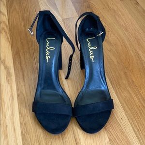 Lulus black straps heel